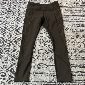LULULEMON SIZE 4 Black Athletic Leggings